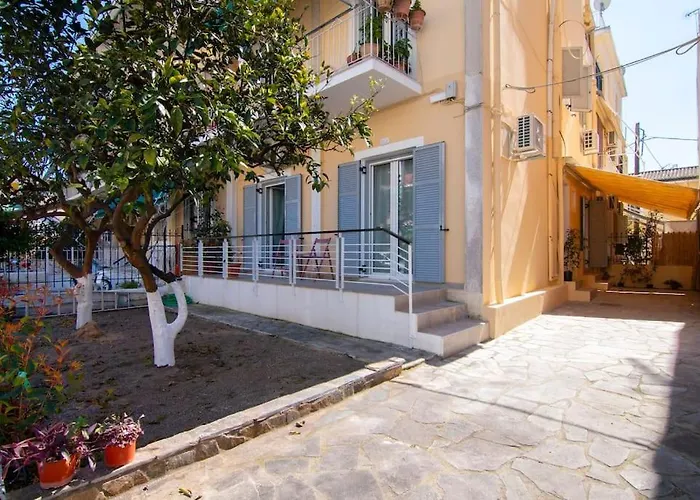 Charming Sweet Apt @Garitsa!