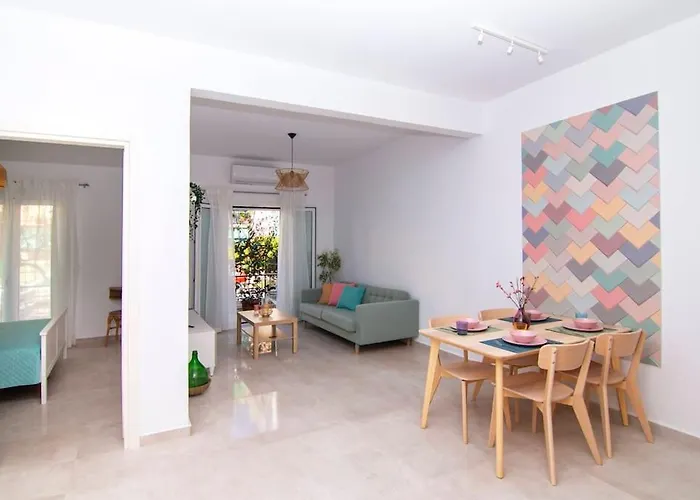Charming Sweet Apt @Garitsa!